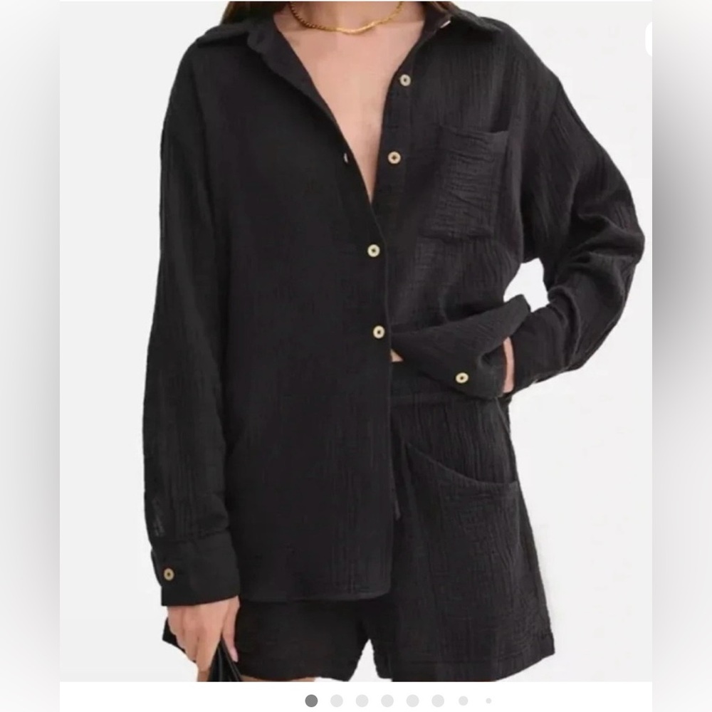 Mate the Label 100% organic cotton gauze button down shirt in black size S